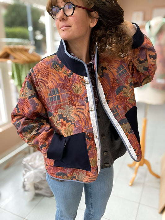 Veste Mazette : tapisserie graphique et dentelle